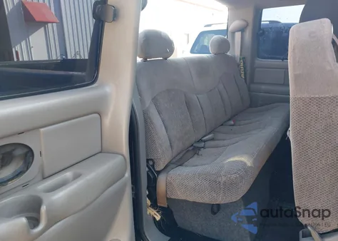 1999 Chevrolet Silverado 1500 Ls из США, поврежденный, VIN 2GCEC19T1X1267727